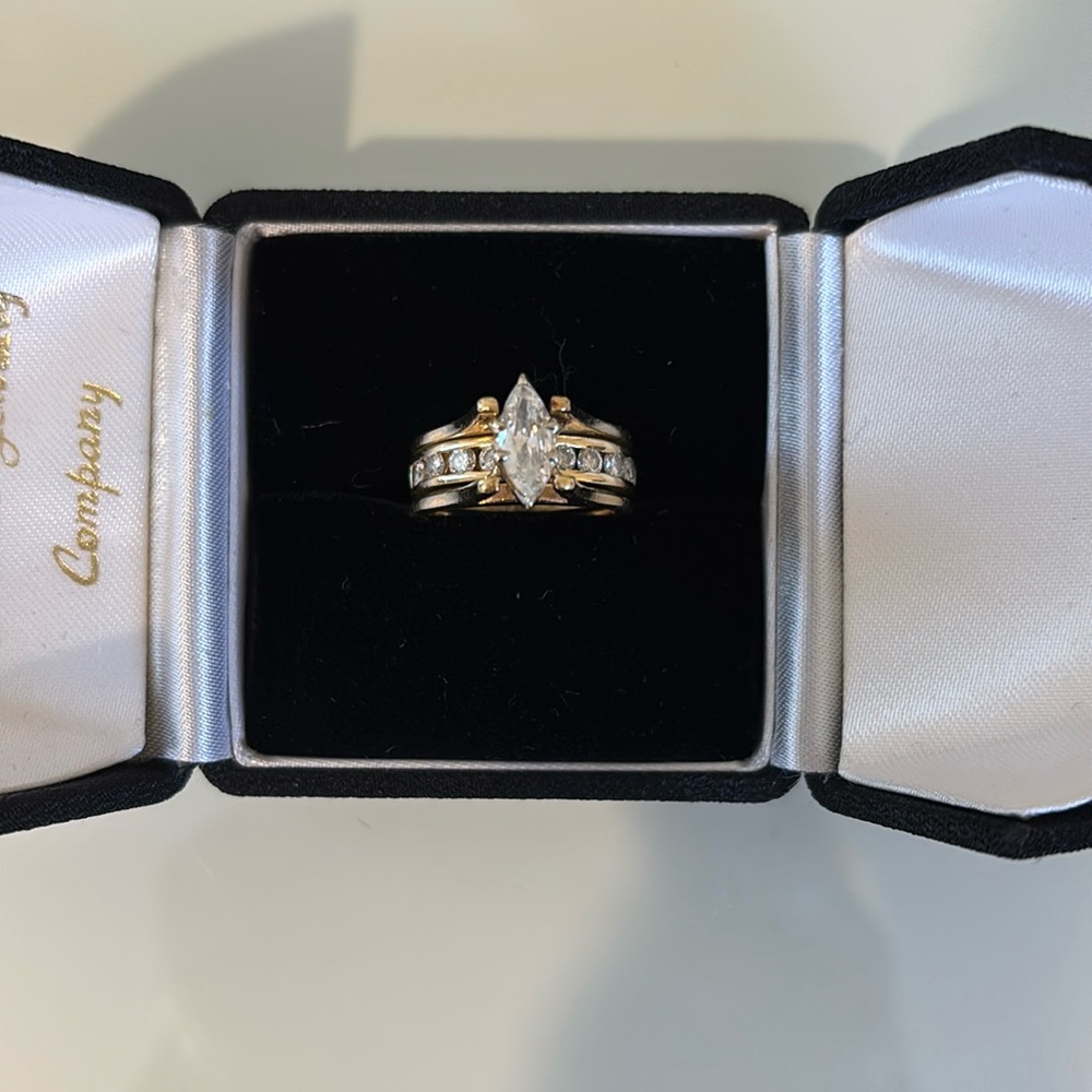 Elegant 14KT Gold Women's WEDDING Ring set
